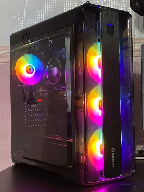 PC GAMER RYZEN 5 RX XT