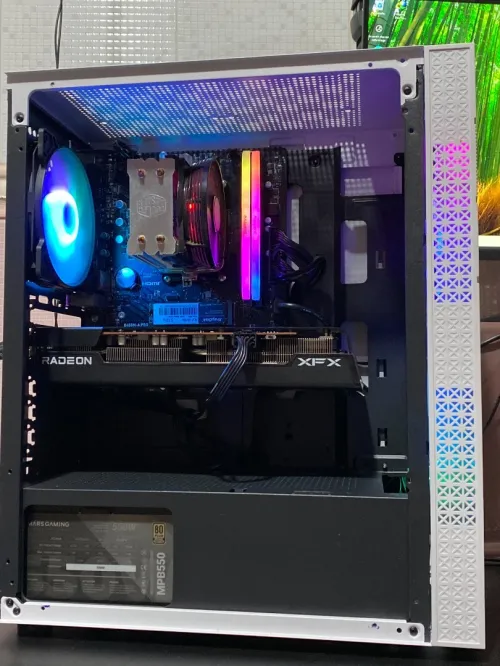 PC GAMER RYZEN 5 5600 RX 6600 XT 8GB