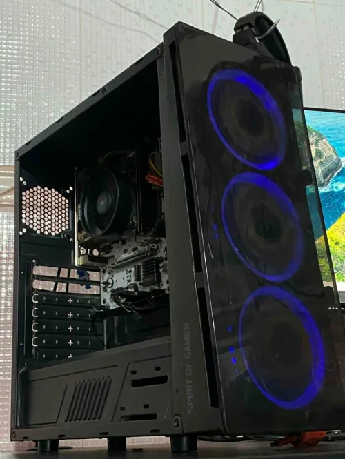 PC GAMER RYZEN 5 VEGA 7
