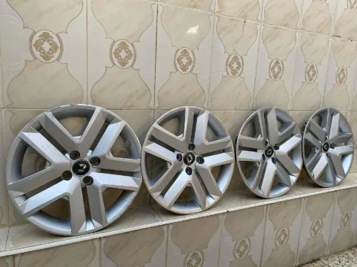 Enjolivers renault clio 5