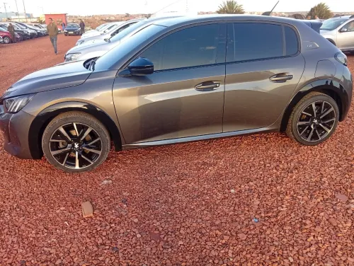 Peugeot 208 2023 GT