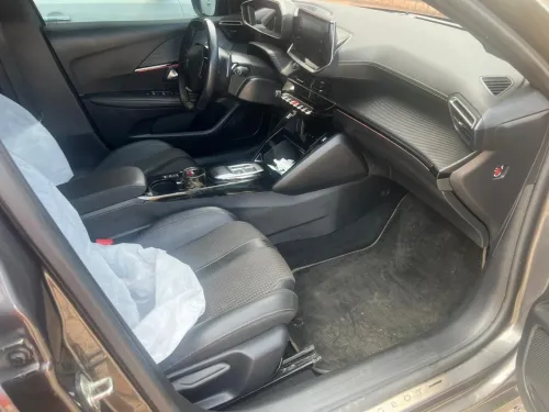 Peugeot 208 2023 GT