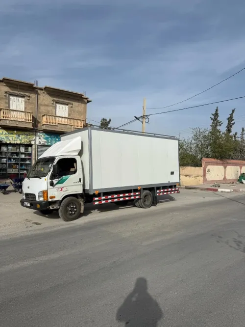 Hyundai hd78 transport déménagement 