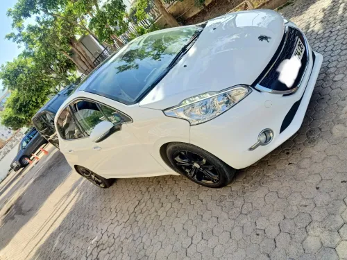 Peugeot 208 2014 Allure