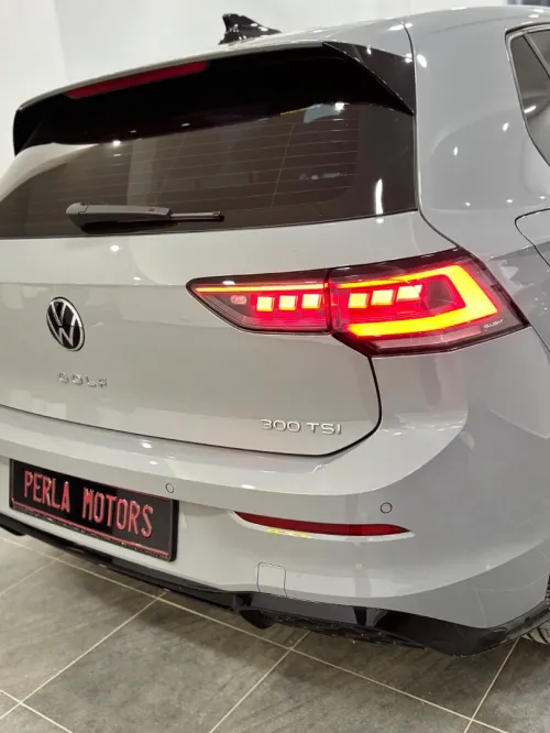 Volkswagen Golf 8 2025 R-Line