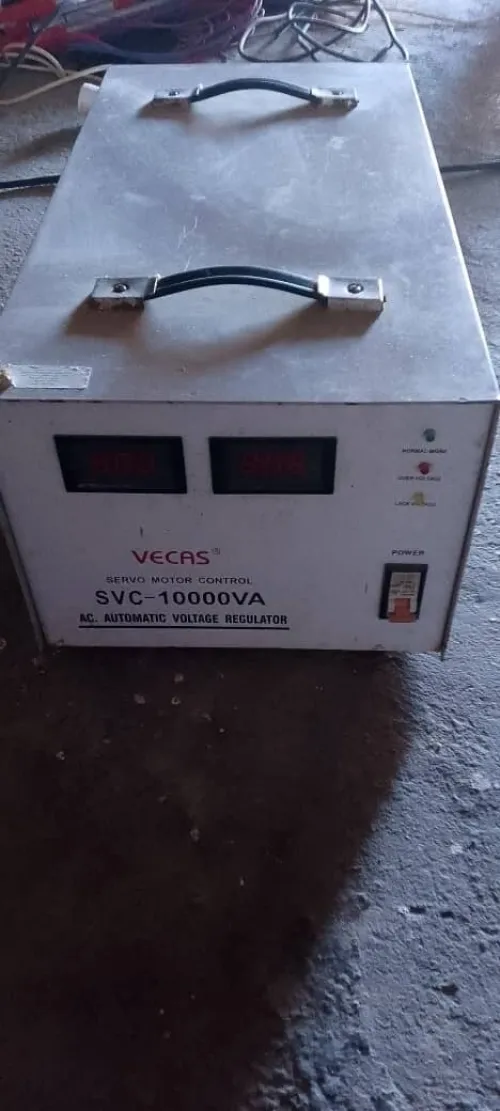  Stabilisateur VECASs ,SERVO MOTOR cONTROL  SVC-10000VA AC. AUTOMATIC VOLTAGE REGULATOR\m