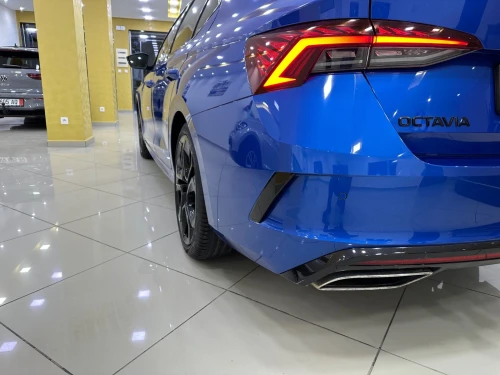 Skoda OCTAVIA 2023 VRS FULL OPTION