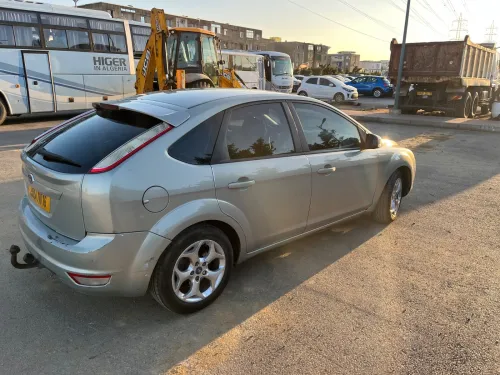 Ford Focus 5 portes 2010 Focus 5 portes