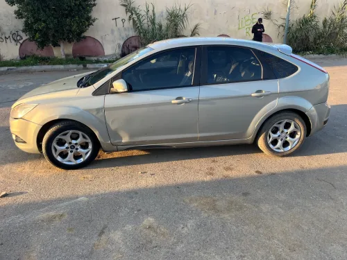 Ford Focus 5 portes 2010 Focus 5 portes
