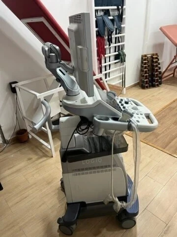 Echographe GE Logic P9