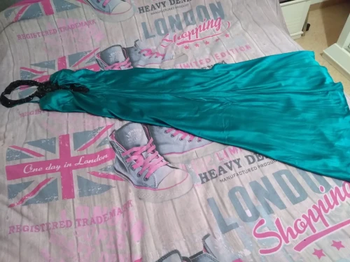 Caftan et Robes soirée d'Angleterre 