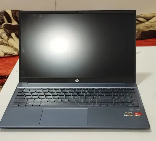 HP Pavilion 15 Ryzen 5 7000 SERIES 16GB 256 SSD 15.6" 