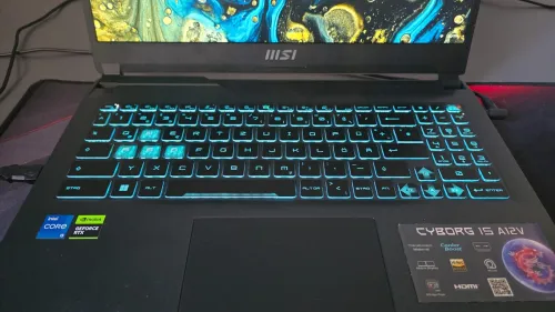 Laptop MSI Cyborg 15 A12V