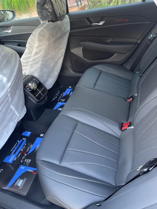 Volkswagen Passat 2025 Pro