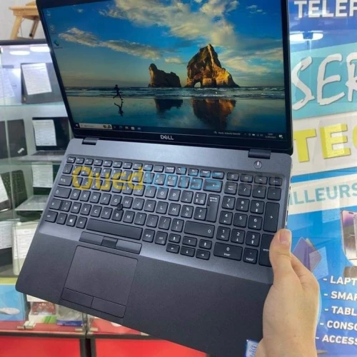 Dell Latitude 5501 Intel Core i7-9850H @ 2,6Ghz - 16GB - 512GB SSD 15.6" FUL HD, Clavier Lumineux