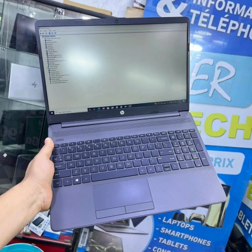HP 15 RYZEN 5 5500U 8/256 15,6"