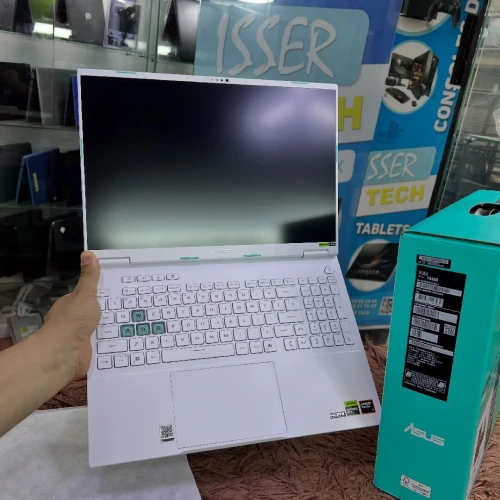 Gamer  ASUS TUF A16 TIANXUAN 6  R7 260H 16GB DDR5 1024GB SSD Nvme RTX 5050
