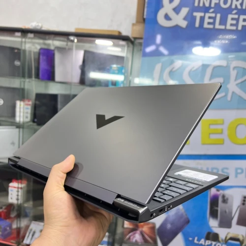 HP VICTUS 15 FB3093dm RYZEN 7 7445Hs RTX 4050