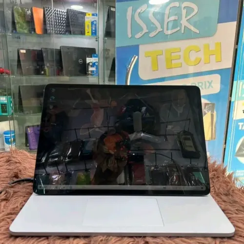 Surface Laptop Studio  Intel core i7 11370H - 16GB 512 GB SSD Nvme  Ecran 14,4" 2K Tactile Rotatif 