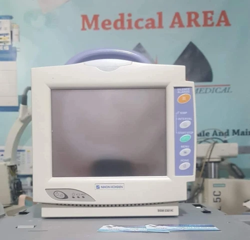 Moniteur de surveillance NIHON KOHDEN BSM2303 