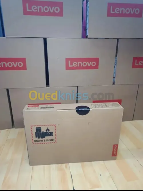 Lenovo V15 G4 Ryzen 5 7520U DDR5 8GO 512 Go SSD 15,6 FHD Radeon M610