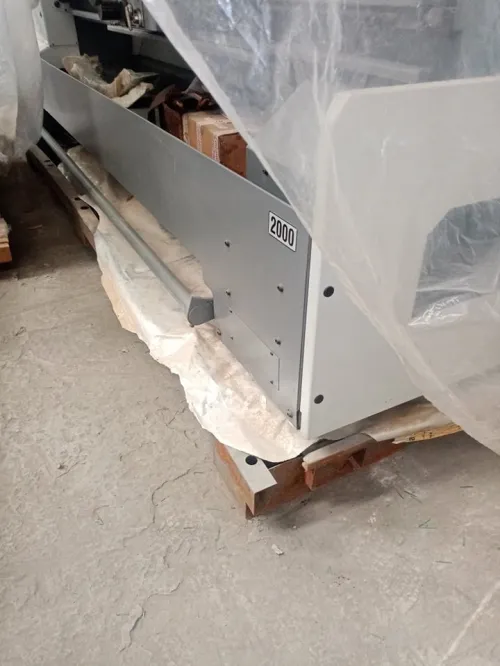 ماكنات الخراطة. الات الخراطة و التفريز  MACHINES FABRICATION MÉCANIQUE. Tours et fraiseuses