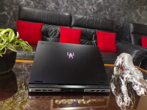 Acer Predator Néo 16 - i7 14700HX - RTX 4060 8Go - Ecran 16' QHD+ 240Hz - SSD 1TB - RAM 16Go