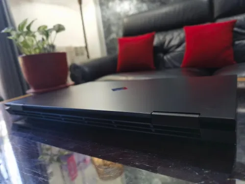 [VENDU] HP OMEN 17 - intel i7 13700HX - RTX 4070 8Go - Écran 17.3 QHD 165Hz - RAM 32Go - SSD 1TB 