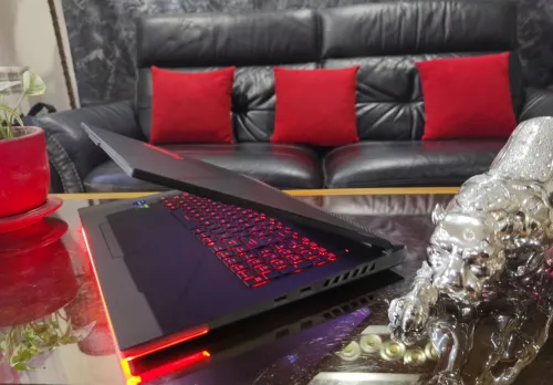 [VENDU] ASUS STRIX SCAR G18 - I9 13980HX - RTX 4080 12Go - ÉCRAN 18" QHD 240Hz - RAM 32Go - SSD 1TB