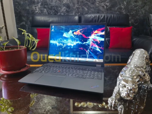 [VENDU] LENOVO THINKPAD P16 Gen 2 - i9-13980HX-RTX 2000 Ada 8Go-Écran 16" QHD 165Hz-RAM 32Go-SSD 1TB