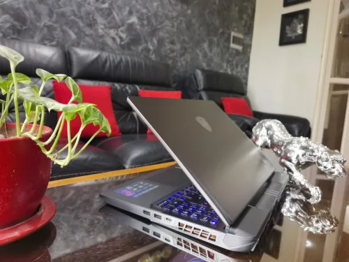 [VENDU] MSI VECTOR GP68 HX - i9-12900HX - RTX 4080 12Go- ÉCRAN 16" QHD 240Hz - RAM 32Go - SSD 1TB