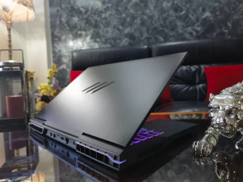 [VENDU] MIFCOM Mod XMG NEO 17 - i9 14900HX -RTX 4080 12Go - Écran 17.3" QHD 240Hz-RAM 64Go-SSD 1TB 