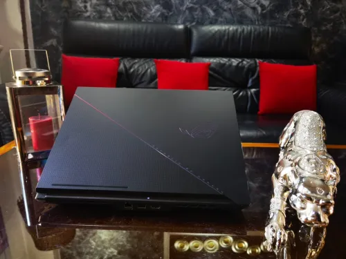 [VENDU]ASUS ROG ZEPHYRUS DUO 16 - 9 7945HX-RTX 4090 16Go-Écran 16" Mini-Led 240Hz-RAM 64Go -SSD 2TB 