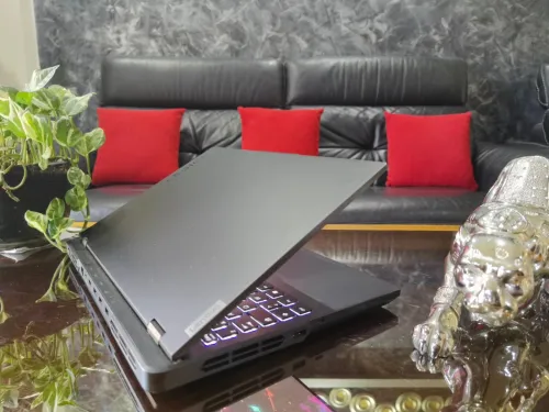 [VENDU] LENOVO LEGION 5 PRO - i7 14700HX - RTX 4060 8Go- Écran QHD 2K 240Hz - RAM 32Go - SSD 1TB-