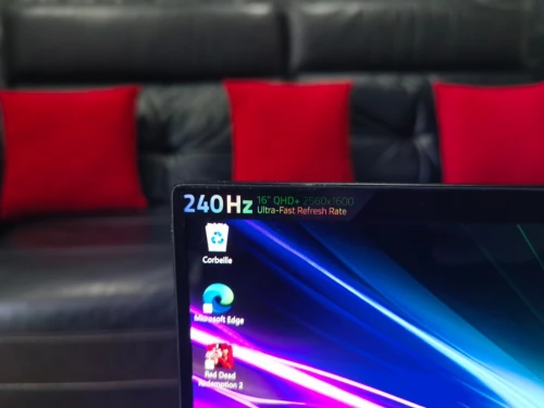 RAZER BLADE 16 - Intel i9-14900HX - RTX 4090 16Go - Écran 16" OLed QHD+ 240Hz - RAM 32Go - SSD 2TB