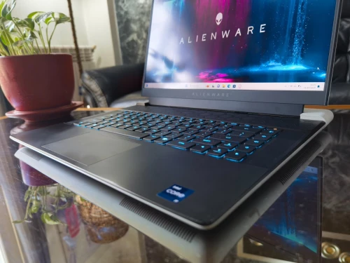 [VENDU] Alienware X16 R1 - i9-13900HK  - RTX 4080 12Go -Ecran 16" FHD + 480Hz -SSD 1TB - RAM 32Go   