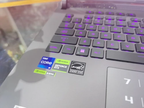 [VENDU] ASUS STRIX G16 - Intel i9 13980HX - RTX 4060 8Go - Ecran 16" QHD+ 240Hz - RAM 32Go - SSD 1TB