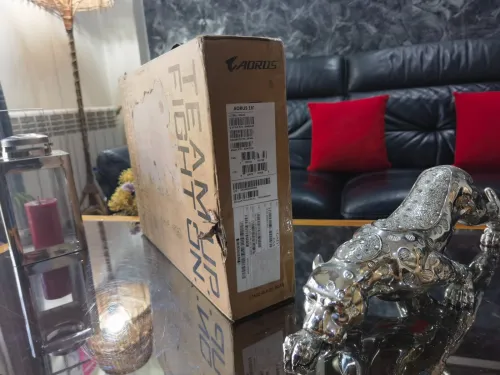[VENDU] GIGABYTE AORUS 16X -Intel i7-14650HX - RTX 4070 8Go - Écran 16" QHD 165Hz -RAM 32Go -SSD 1TB