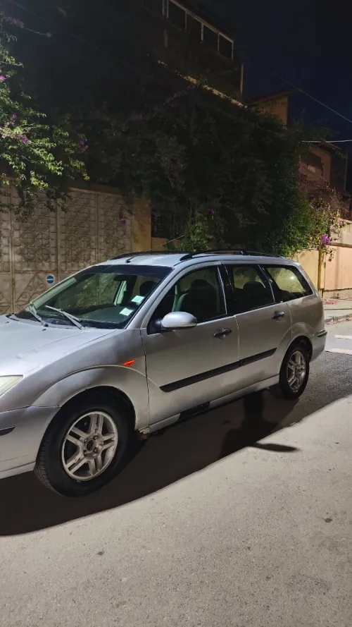 Ford Focus 4 portes 2001 Focus 4 portes