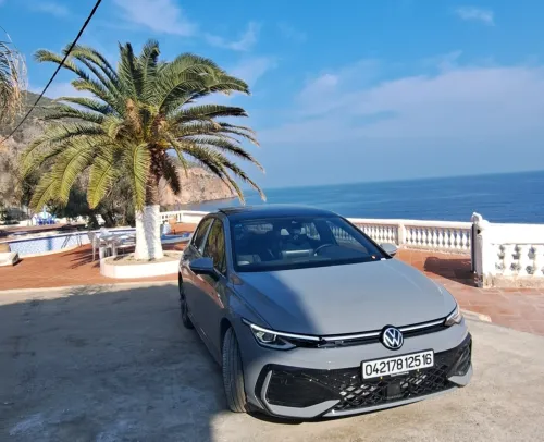 Volkswagen Golf 8 2025 R