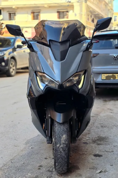 Yamaha Tmax 2017
