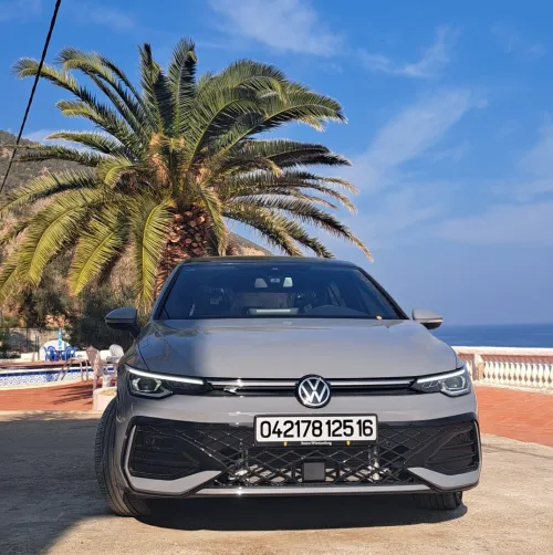 Volkswagen Golf 8 2025 R