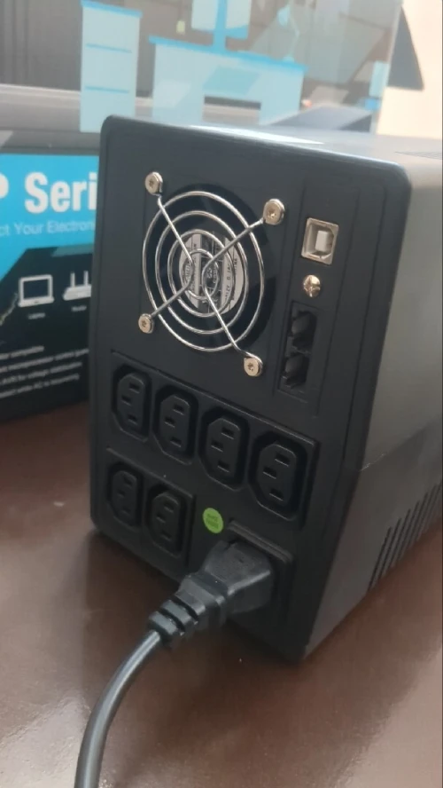 UPS FSP Technology FP2000 AVR  2000VA  1200W