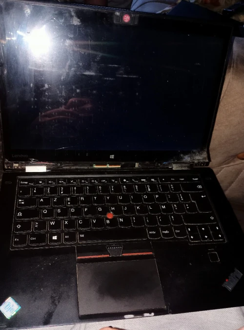 Vente laptop Lenovo X1 YOGA i7-66OOU