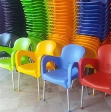 Chaise et table alu plastique 