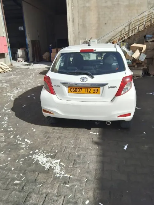 Toyota Yaris 2012 