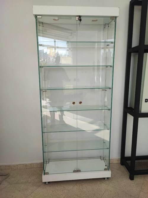 Armoire d'exposition en verre 