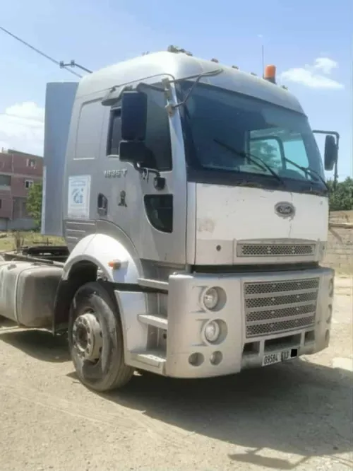 Ford Cargo 2013