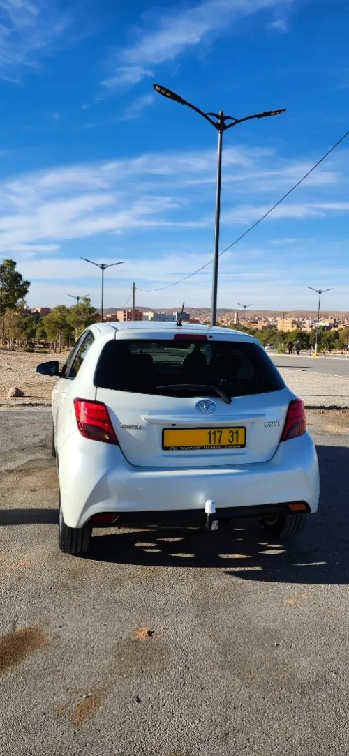 Toyota Yaris 2017 Red Edition