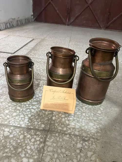 Trois petits pots pour lait cuivre antiquité 
